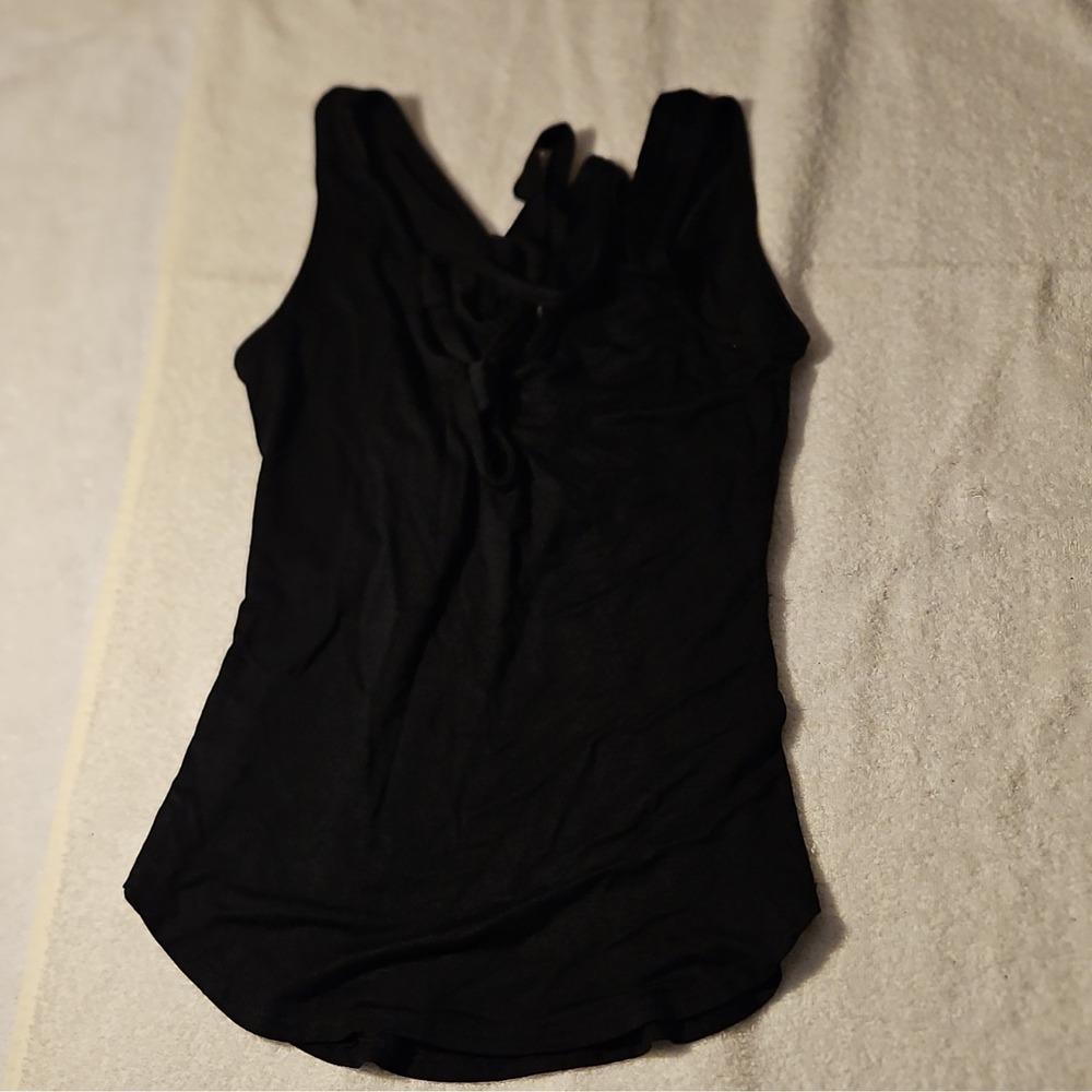 Fashion Nova Black V-Neck Sleeveless Tie Front Tank Top Size S 2220T